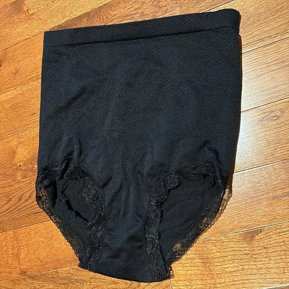 Tahari seamless control high waisted brief with  lace trim Sz M - Picture 13 of 14